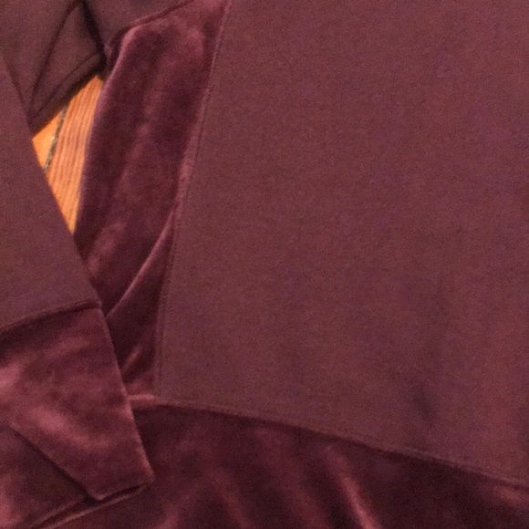 ChinAWear by Morsley Vintage sweatshirt - Picture 3 of 5